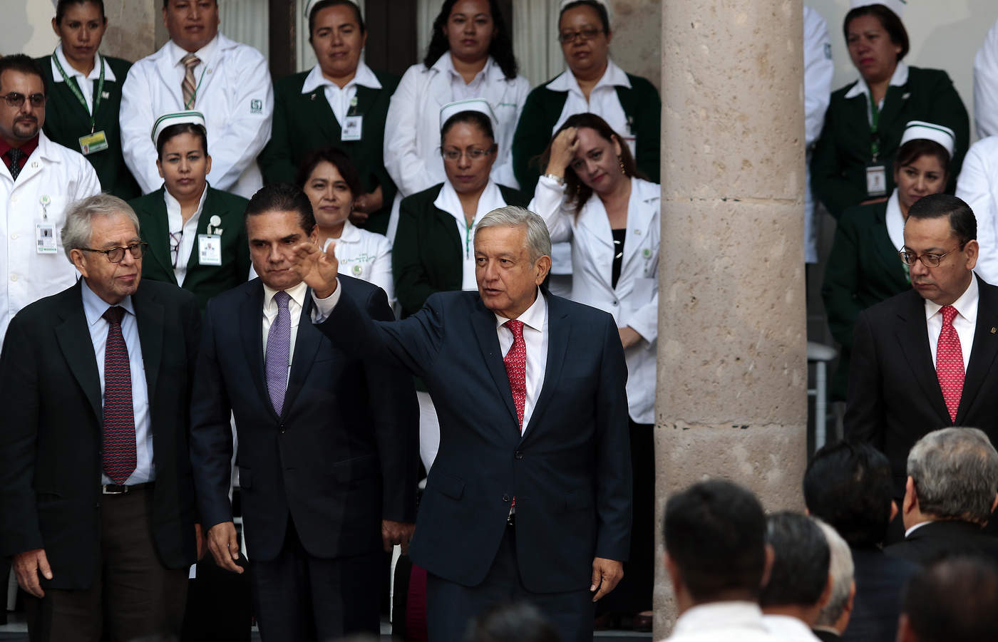 Andrés Manuel López Obrador implementará un nuevo plan en materia de salud con intención de mejorar la atención para las ciudadanos. (ARCHIVO)
