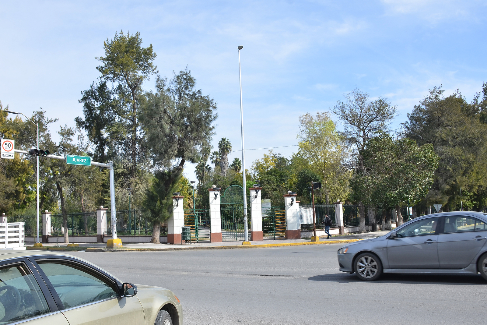 Áreas verdes. La mitad de las plazas en Torreón no son de acceso público, de acuerdo al inventario realizado por el Implan. (Bosque Venustiano Carranza)
