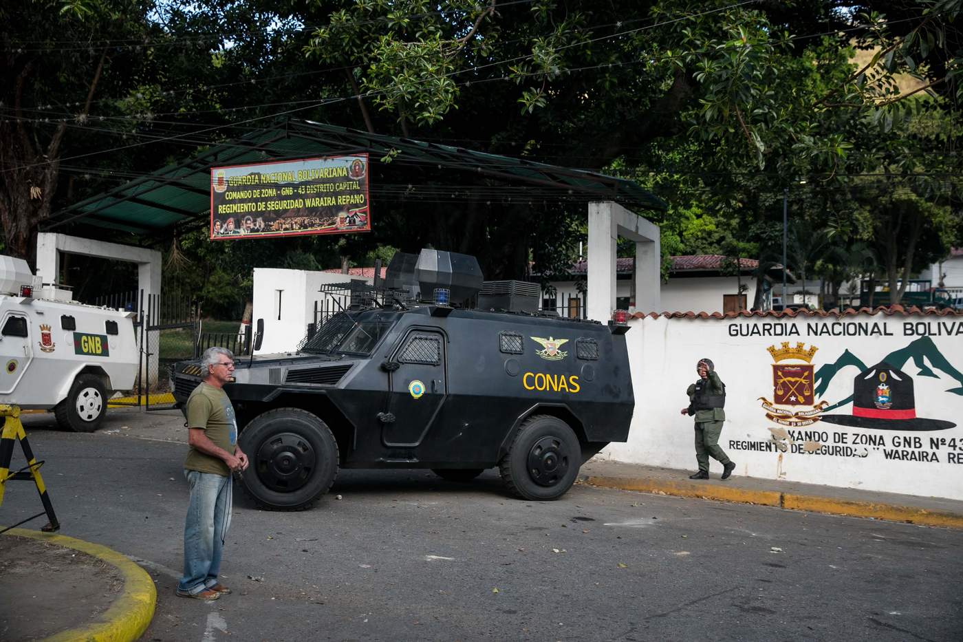 Venezuela detiene a oficiales que robaron armas