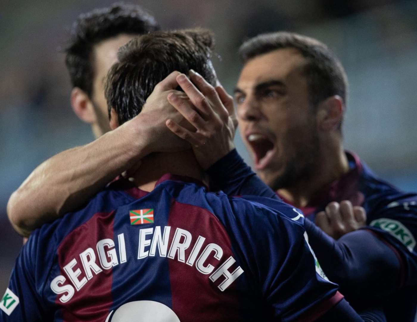 Sergi Enrich marcó uno de los tres goles ante Espanyol para apoyar en la goleada del Eibar. (Especial)