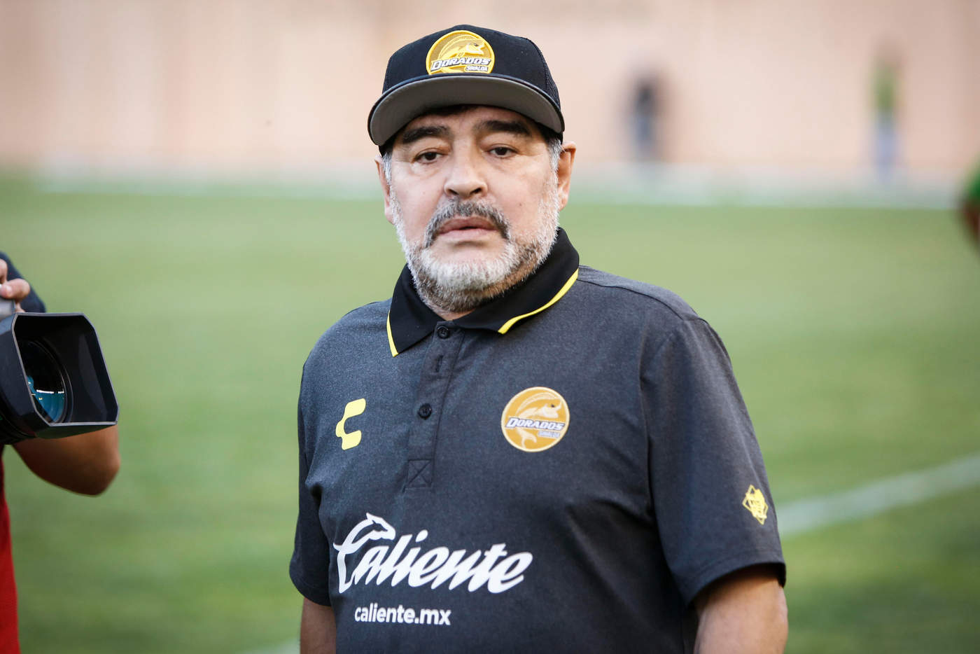 Dios quiera que Sala se haya quedado dormido, dice Maradona