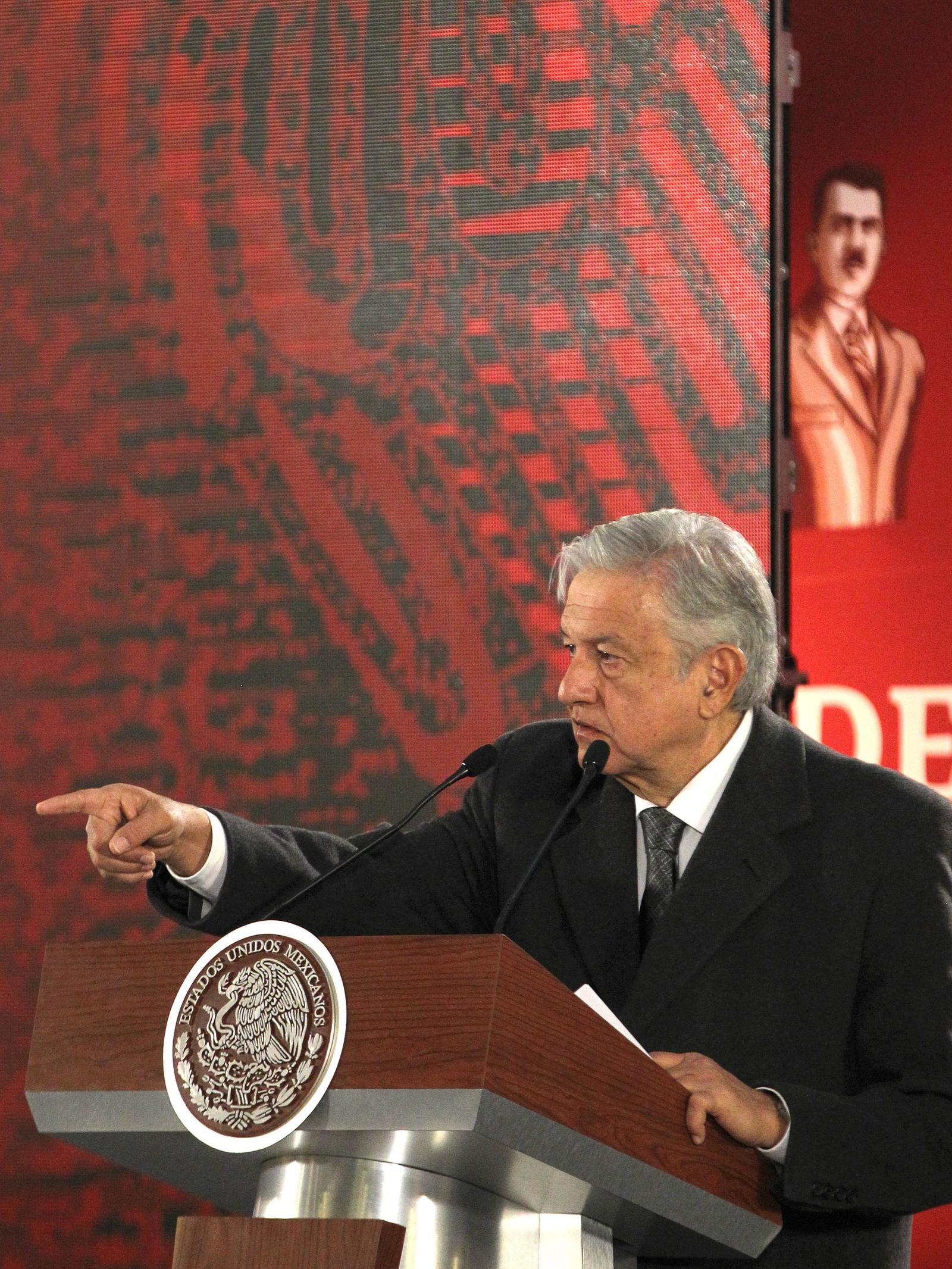 Gobierno abrirá archivos secretos: López Obrador