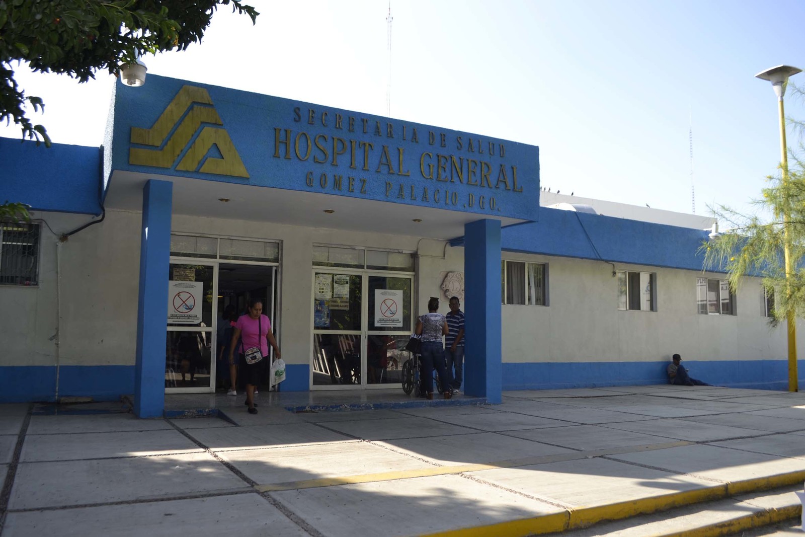 Ciclista termina en el Hospital General de Gómez Palacio tras ser arrollado por un auto en Lerdo. (EL SIGLO DE TORREÓN)