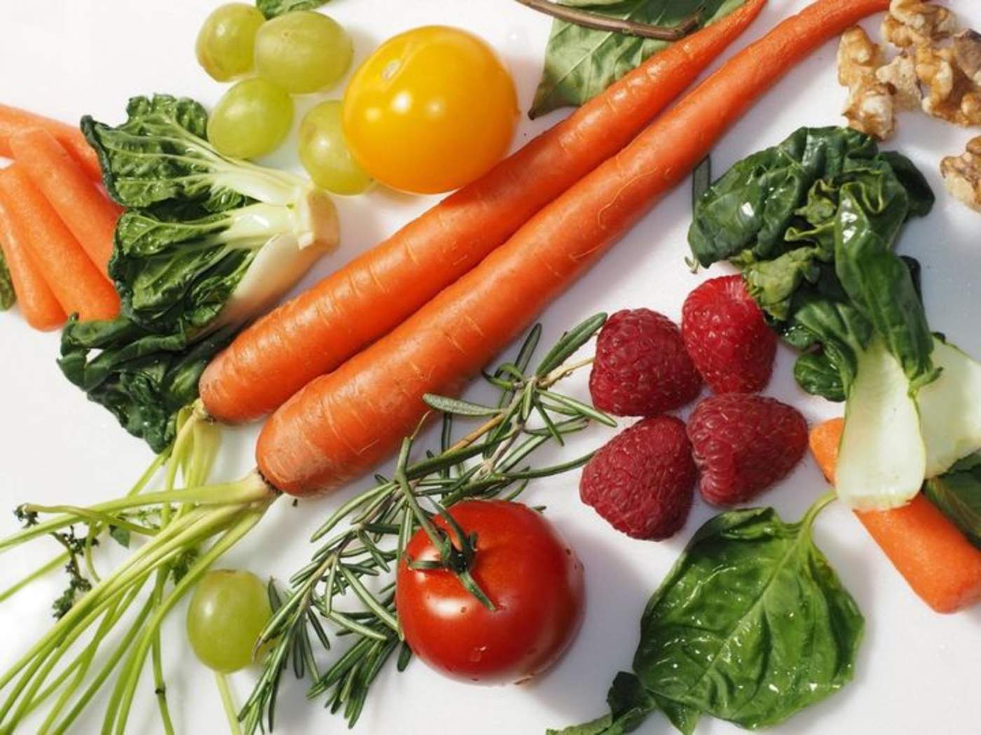 Consumir alimentos con vitamina A es más beneficioso que tomar suplementos de esta vitamina. (ARCHIVO)
