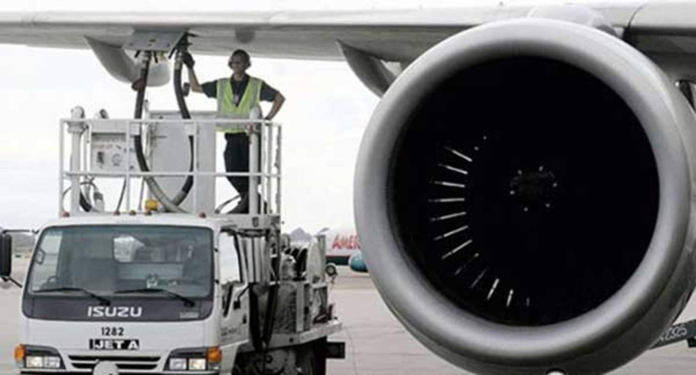 Sindicato de aviadores pide indagar turbosina