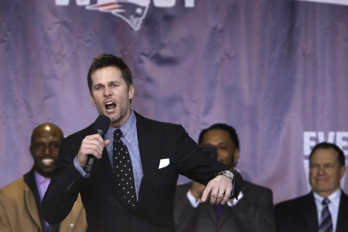 Brady ha sido sarcástico sobre las críticas que han recibido los Patriots, tras la derrota de hace un año contra los Eagles de Filadelfia. (AP)
