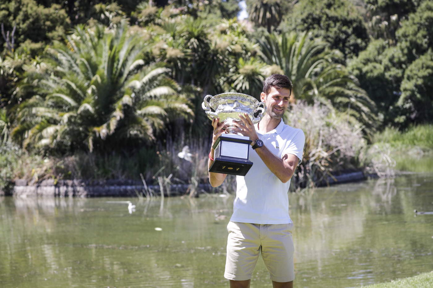 El título fue el tercero de Grand Slam consecutivo para Djokovic, que acumula 15 en su palmarés.
