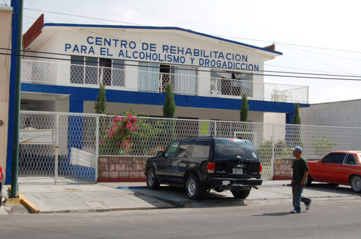 El visitador, Jesús Alberto Rodríguez Cantú, dio a conocer que no es competencia de la Comisión vigilar este tipo de establecimientos, debido a que son privados, sin embargo, en caso de que alguna autoridad que intervenga violente los derechos, entonces sí pueden intervenir. (ARCHIVO)