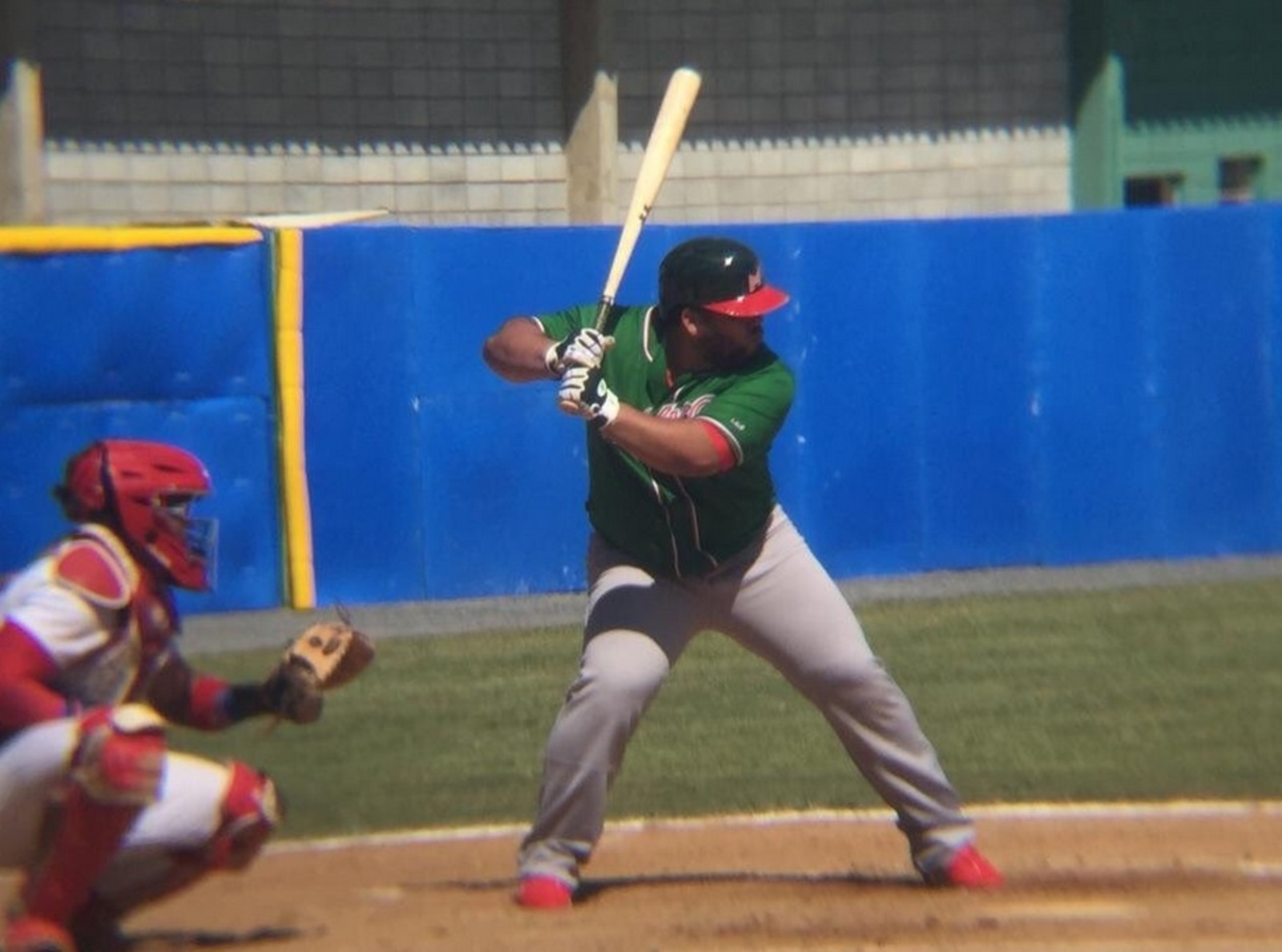 México venció 3-2 a Dominicana, pero quedó eliminado. (ESPECIAL)