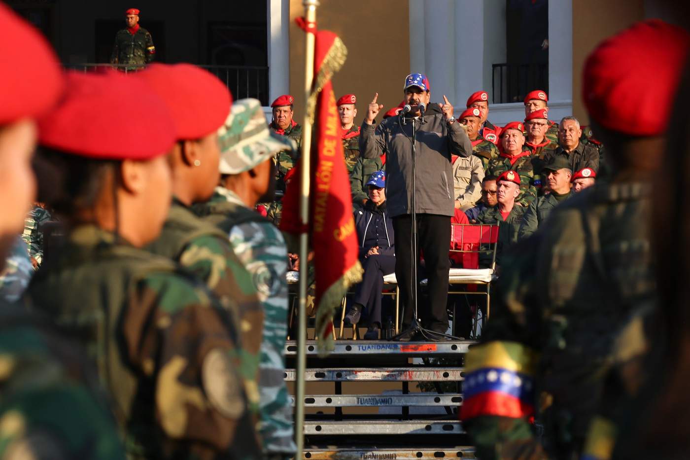 El Gobierno de Maduro señaló que la revisión de las relaciones comienza 'a partir de este momento'. (ARCHIVO)