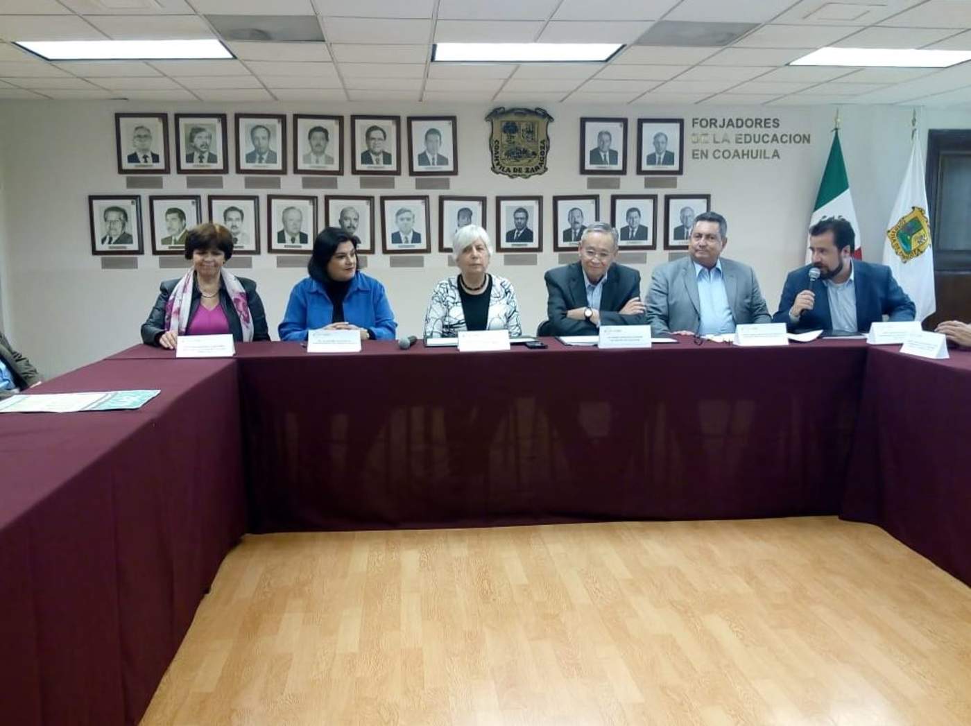 González Calderón destacó que para lograr esta meta se realizó un convenio de colaboración entre el Secretaría de Educación, y la de la Secretaría de Medio Ambiente (SMA), a cargo de Eglantina Canales Gutiérrez. (ESPECIAL)