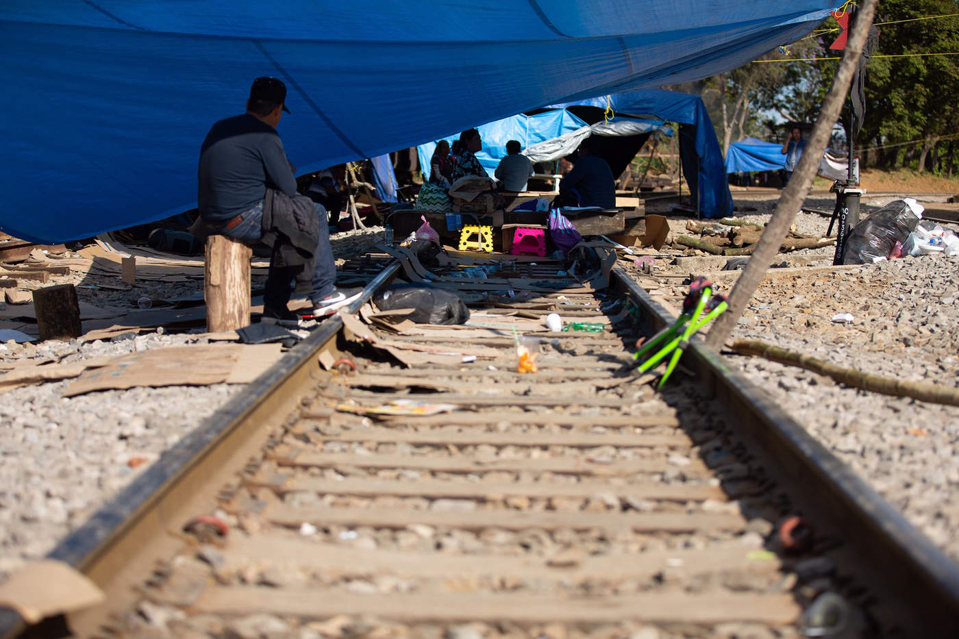 Desde el pasado 14 de enero bloqueó a las líneas del tren en el municipio de Pátzcuaro. (ARCHIVO)
