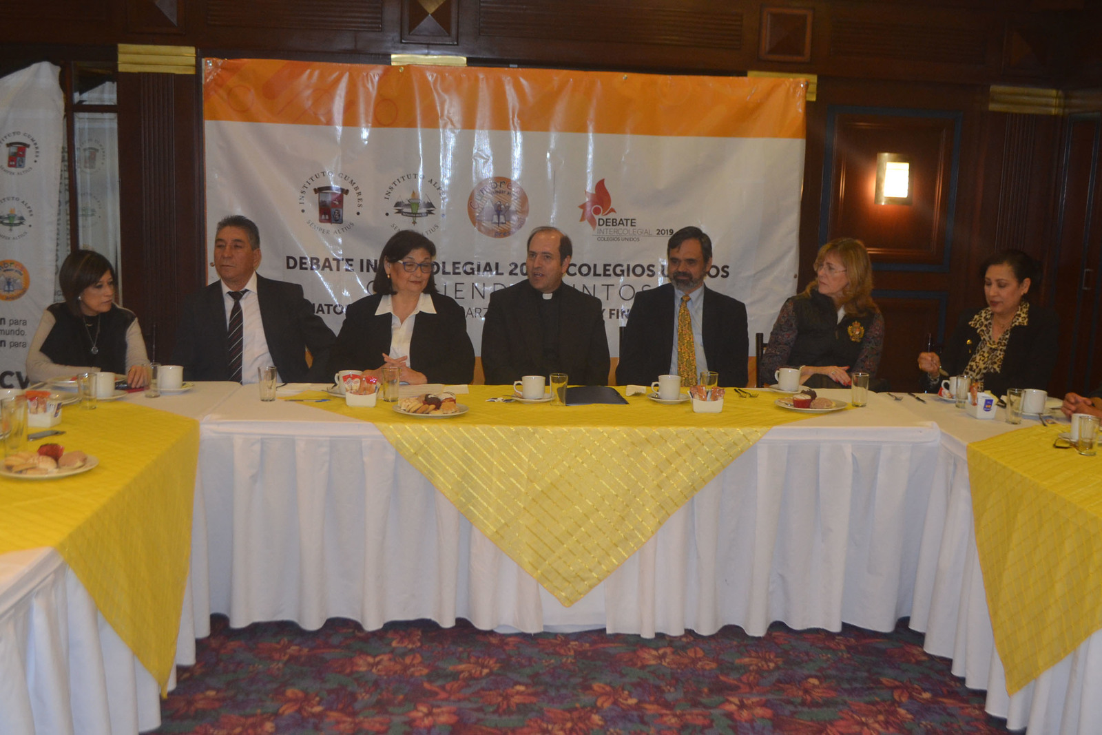 Bases. La mecánica del Debate Intercolegial fue anunciada ayer en Torreón. (ANGÉLICA SANDOVAL)