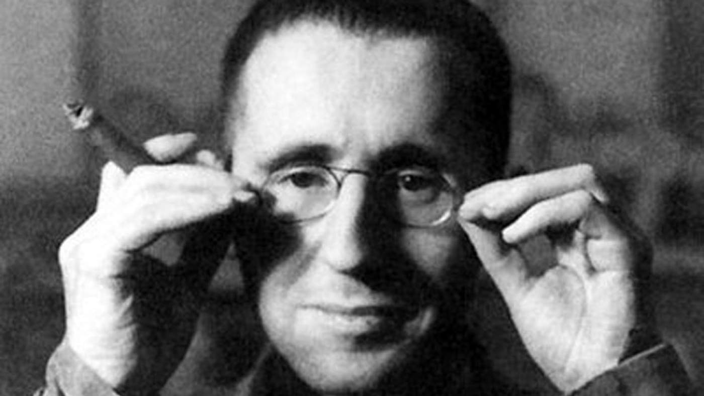 1898: Nace Bertolt Brecht, uno de los más influyentes dramaturgos del siglo XX
