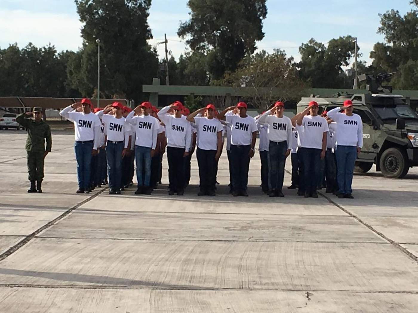 Se realizó la ceremonia de bienvenida al personal del Servicio Militar Nacional de la clase 2000, remisos y mujeres voluntarias. (EL SIGLO DE TORREÓN)