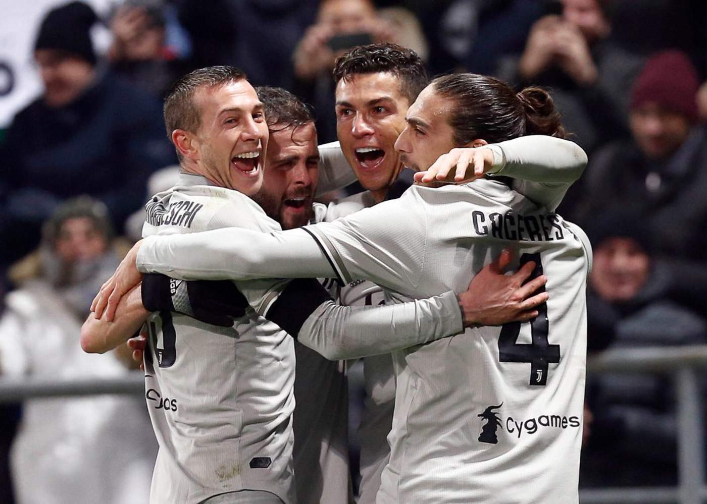 Juventus goleó al Sassuolo al ritmo del portugués Cristiano Ronaldo, que marcó un gol, dio una asistencia y propició otro. (Especial)