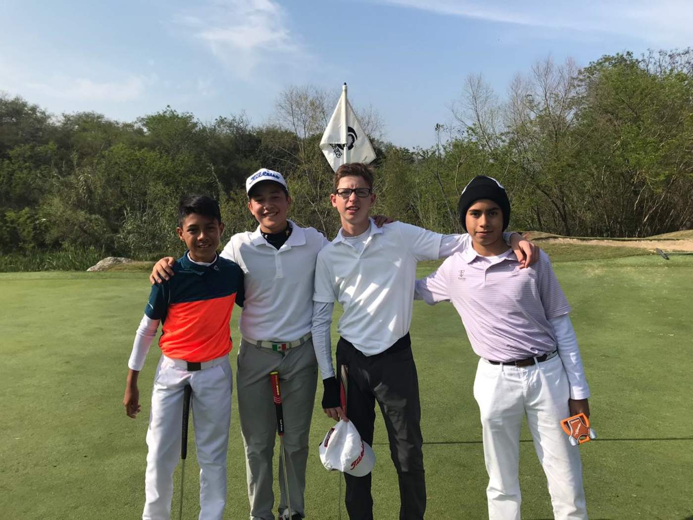Triunfan pequeños golfistas en Monterrey