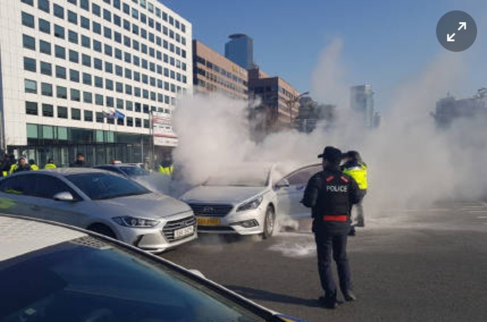 Taxista en Seúl se inmola en protesta