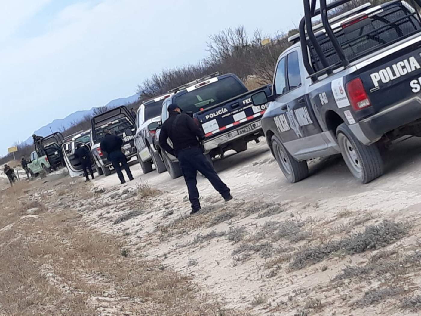 Fuerzas armadas civiles y militares realizaron un operativo de vigilancia en los 160 kilómetros de ductos de Pemex en la región Centro de Coahuila. (EL SIGLO COAHUILA)