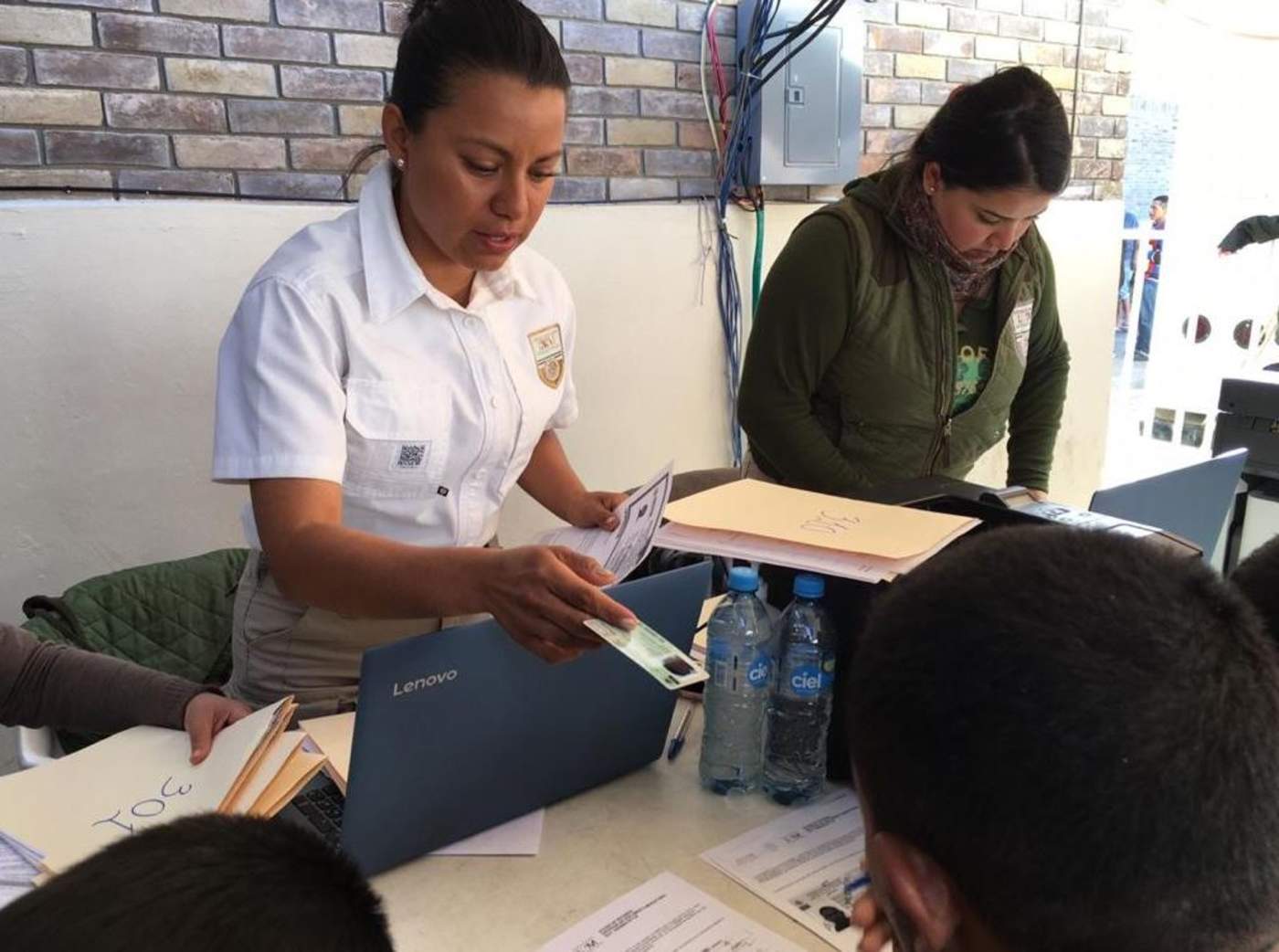 El Instituto Nacional de Migración (INAMI) dió a conocer que suman 141 tarjetas de visitante temporal por razones humanitarias. (ESPECIAL)