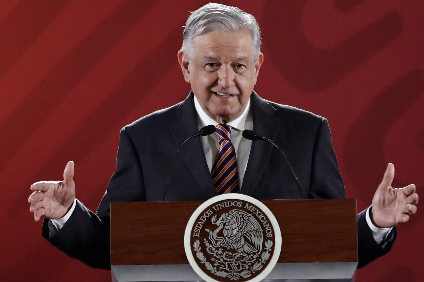 López Obrador aseguró que canceló los recursos a las estancias infantiles porque éstos no llegaban o los recibían con los llamados 'moches'. (EL UNIVERSAL)