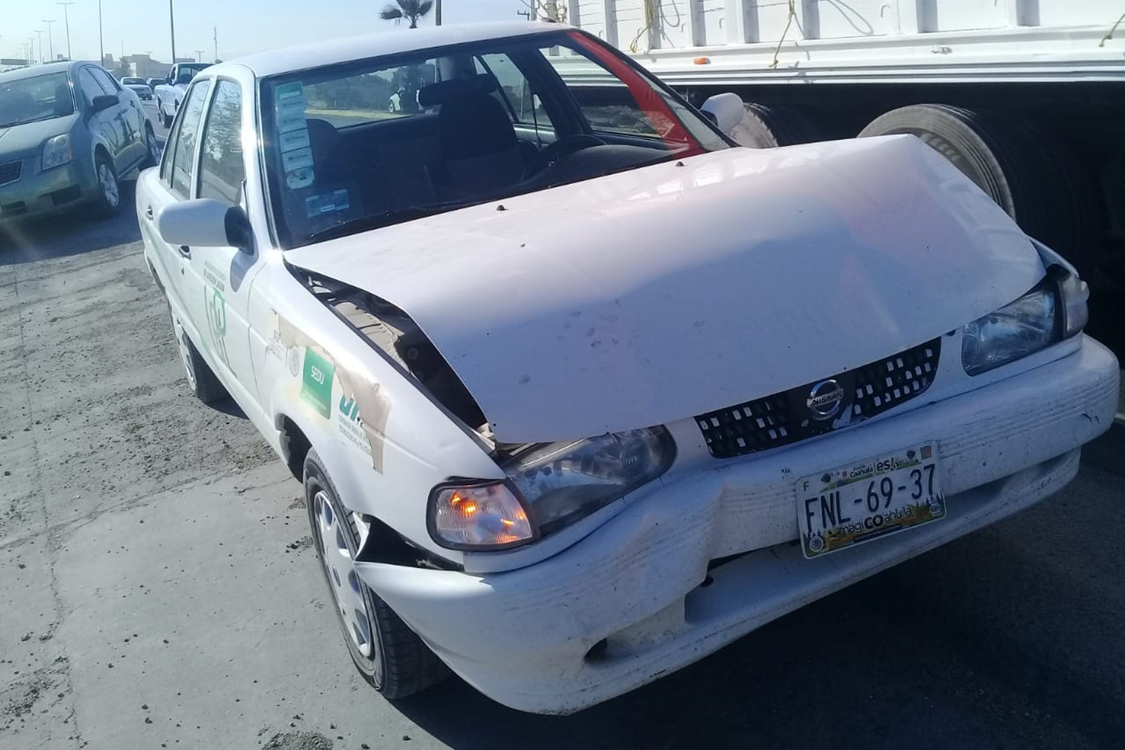 Seis vehículos participaron en un accidente vial registrado la mañana del miércoles en el bulevar Ejercito Mexicano.