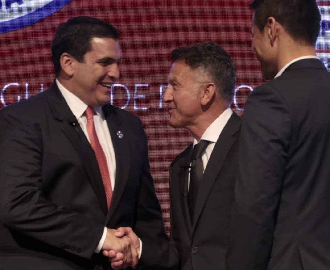 El técnico colombiano llegó a Paraguay tras su participación con la Selección Mexicana en el Mundial de Rusia 2018. (Especial)