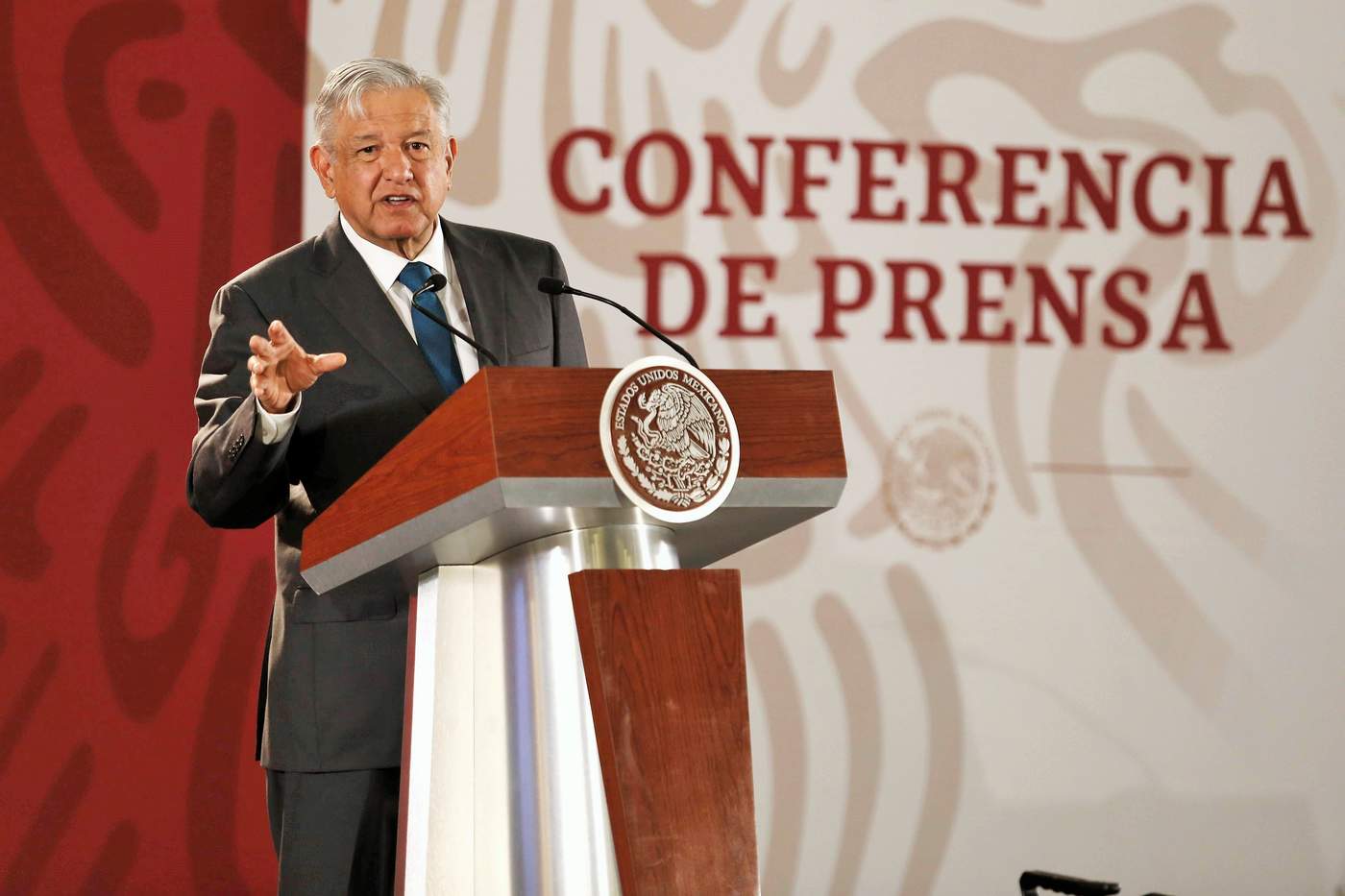Presenta AMLO plan de rescate a Pemex