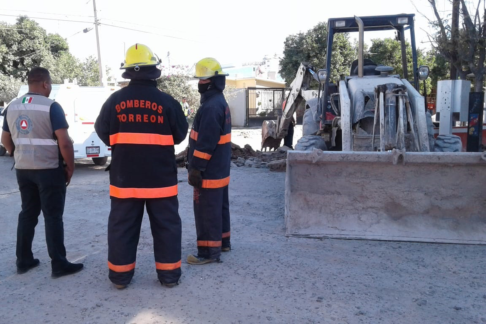 Retroexcavadora provoca fuga de gas en Torreón