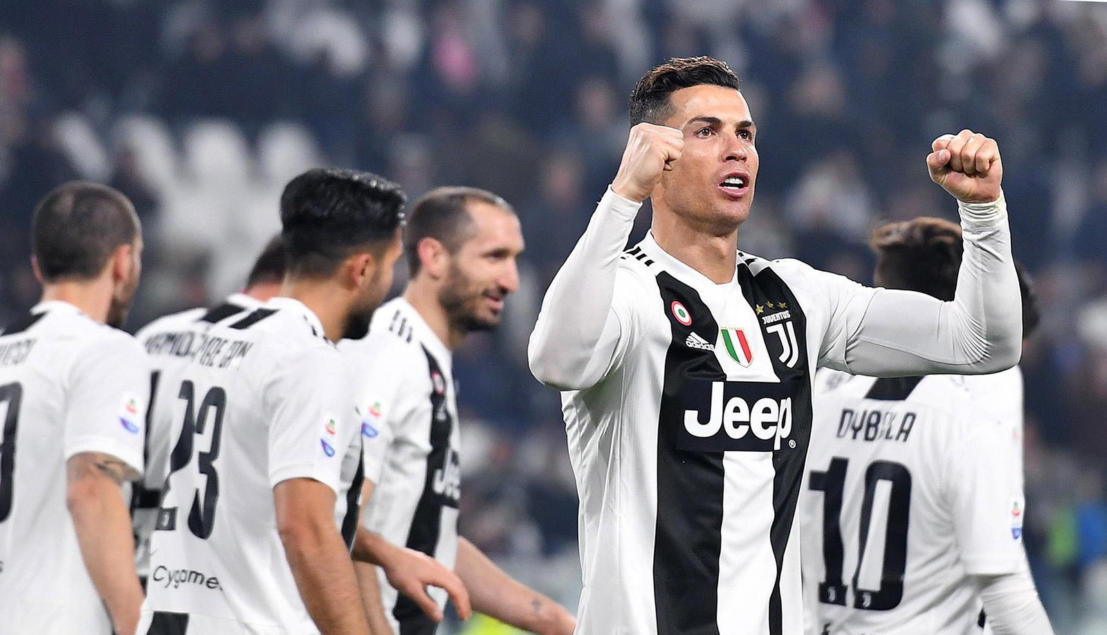 Cristiano Ronaldo marcó su gol número 19 con el equipo italiano. (EFE)