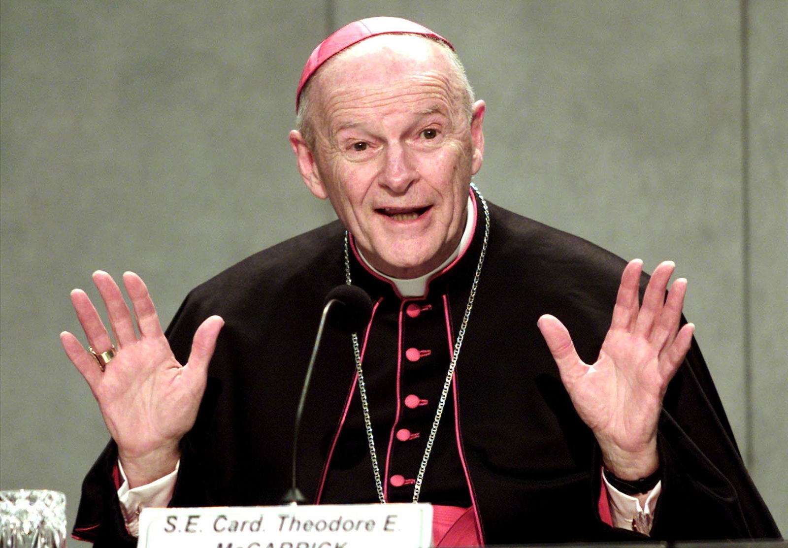 El Vaticano expulsa a McCarrick por abusos