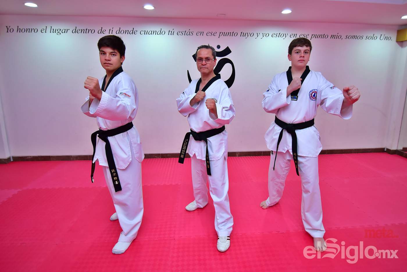 Diego y David Alberto Pérez Sánchez han aprendido bajo la dirección del profesor Iván Rodríguez Gómez, en la academia Ji Do Kwan del Parque España, donde cada tarde se practica el tae kwon do.