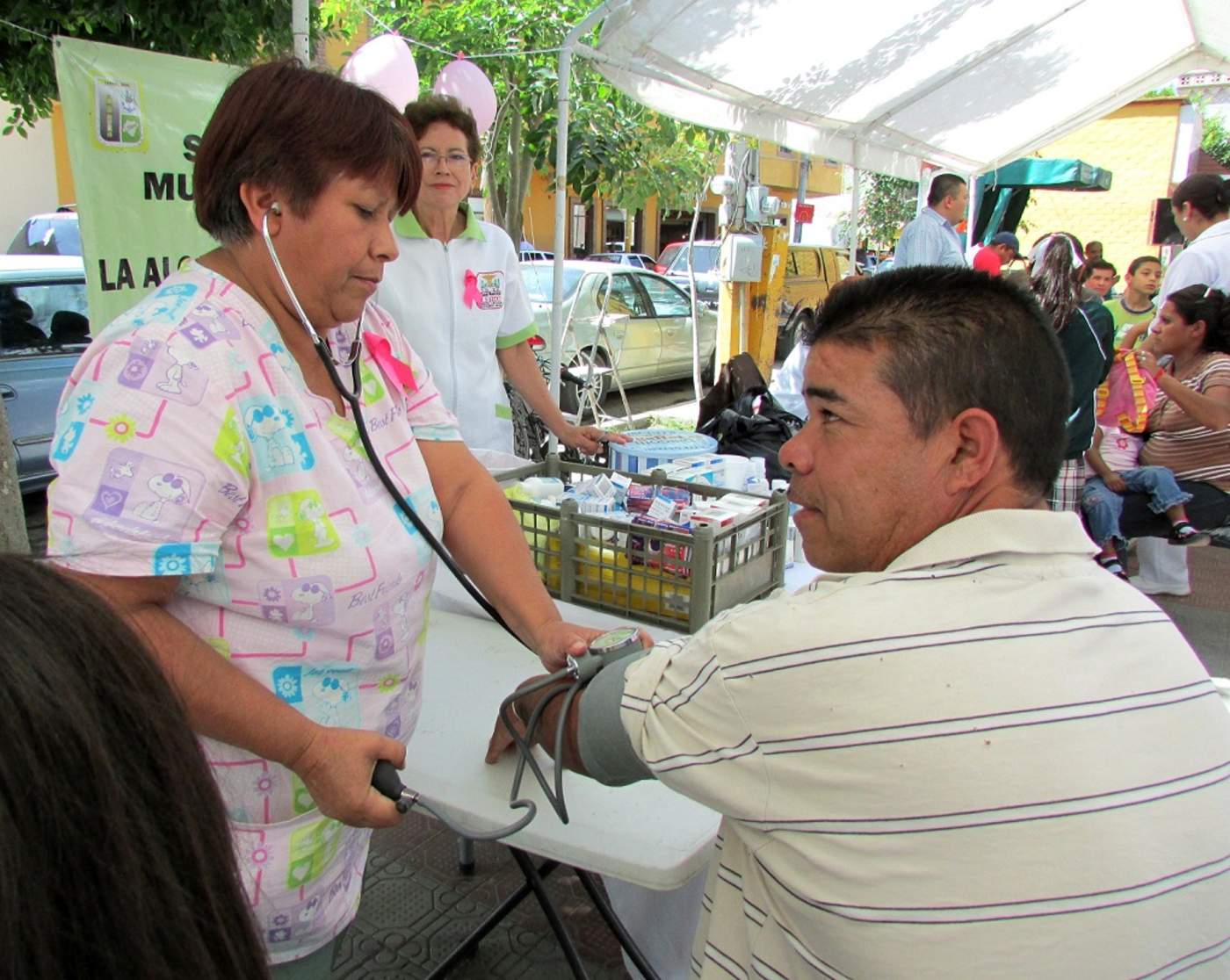La clínica ofrece de manera gratuita consultas médicas generales todos los días del año, las 24 horas, así como otro tipo de servicios a bajo costo. (El Siglo de Torreón)