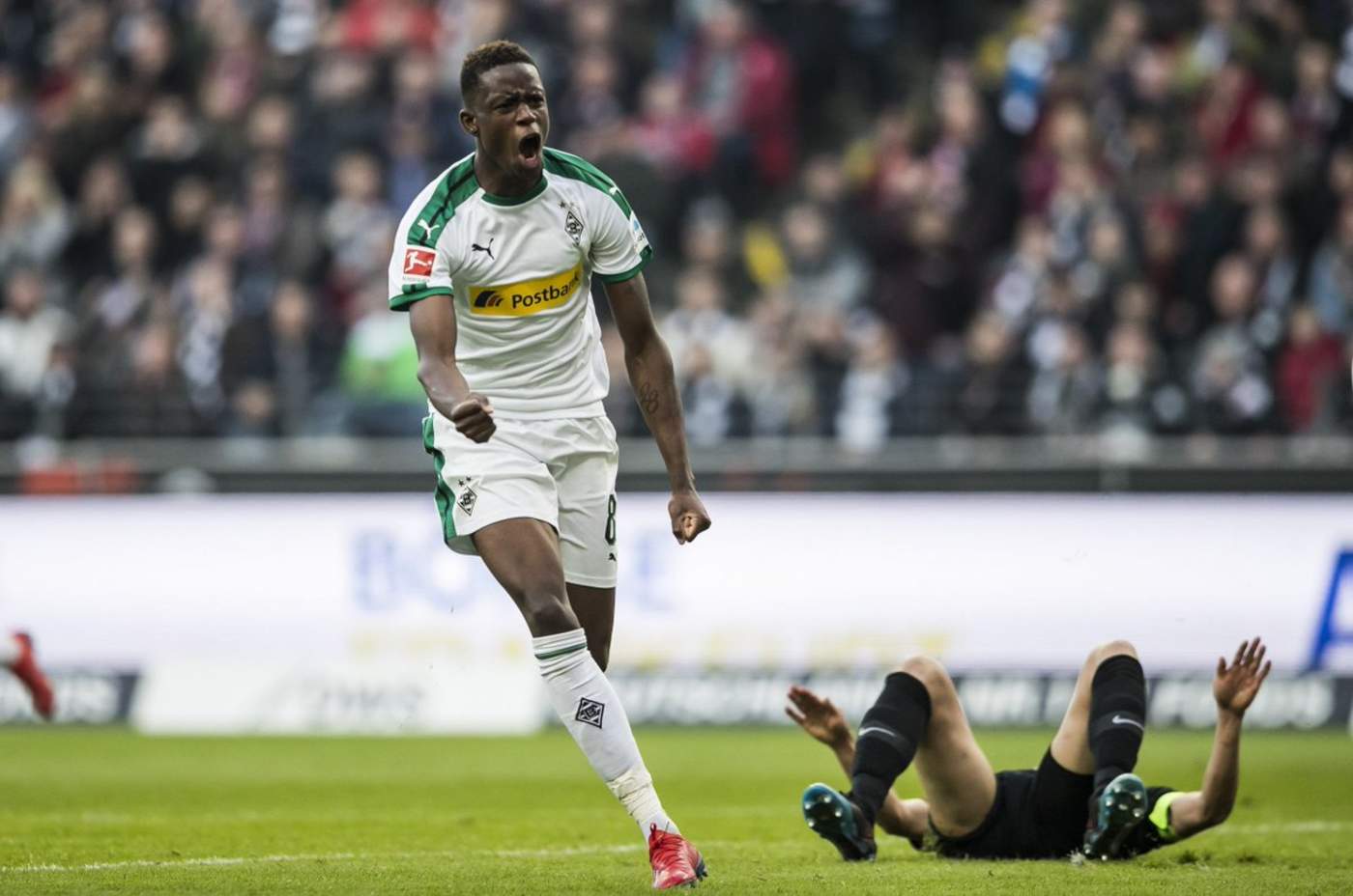 Mönchengladbach rescata un empate ante Frankfurt