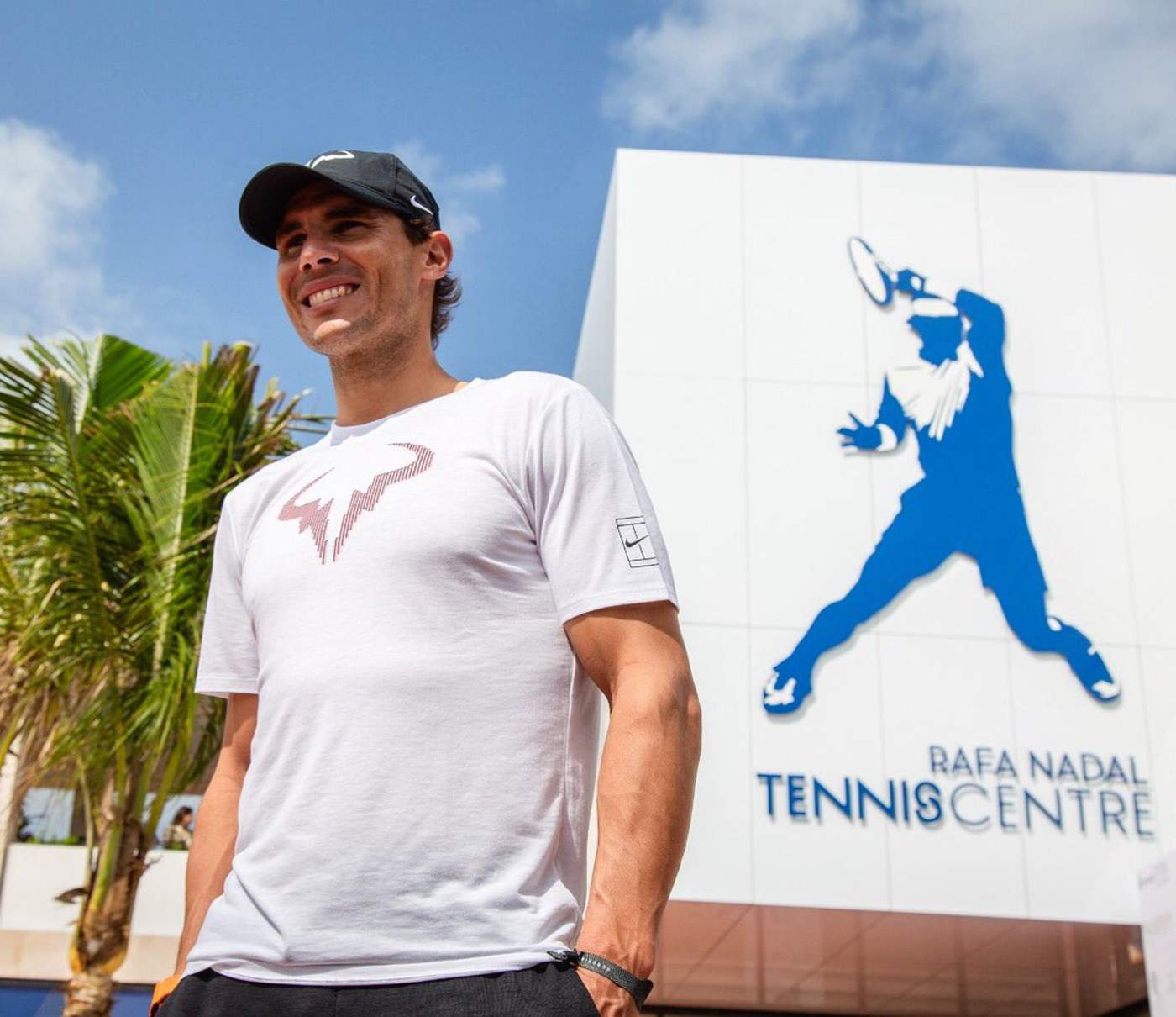 Rafael Nadal estuvo presente ayer en la inauguración del 'Rafa Nadal Tennis Centre'. (Especial)