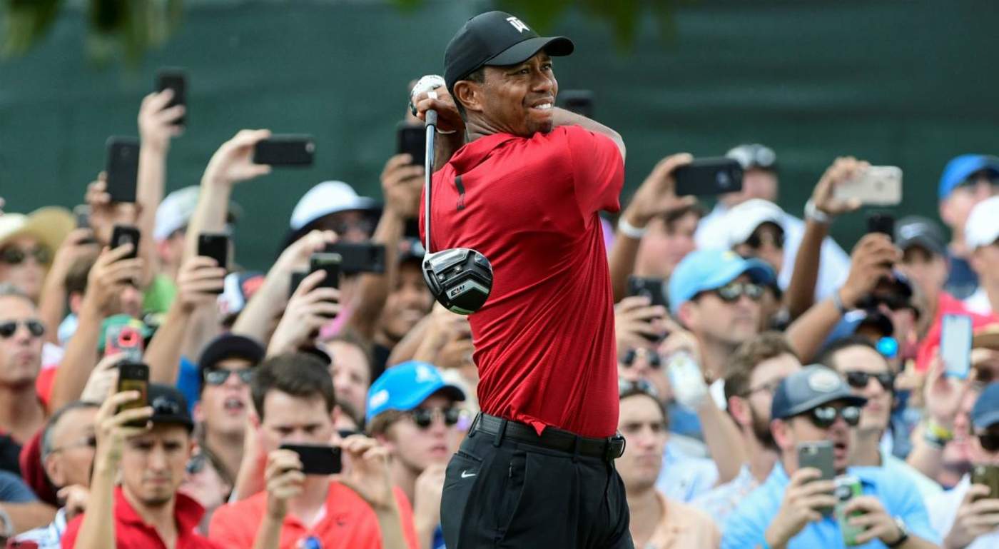 El golfista Tiger Woods fue premiado con el mejor regreso del año.