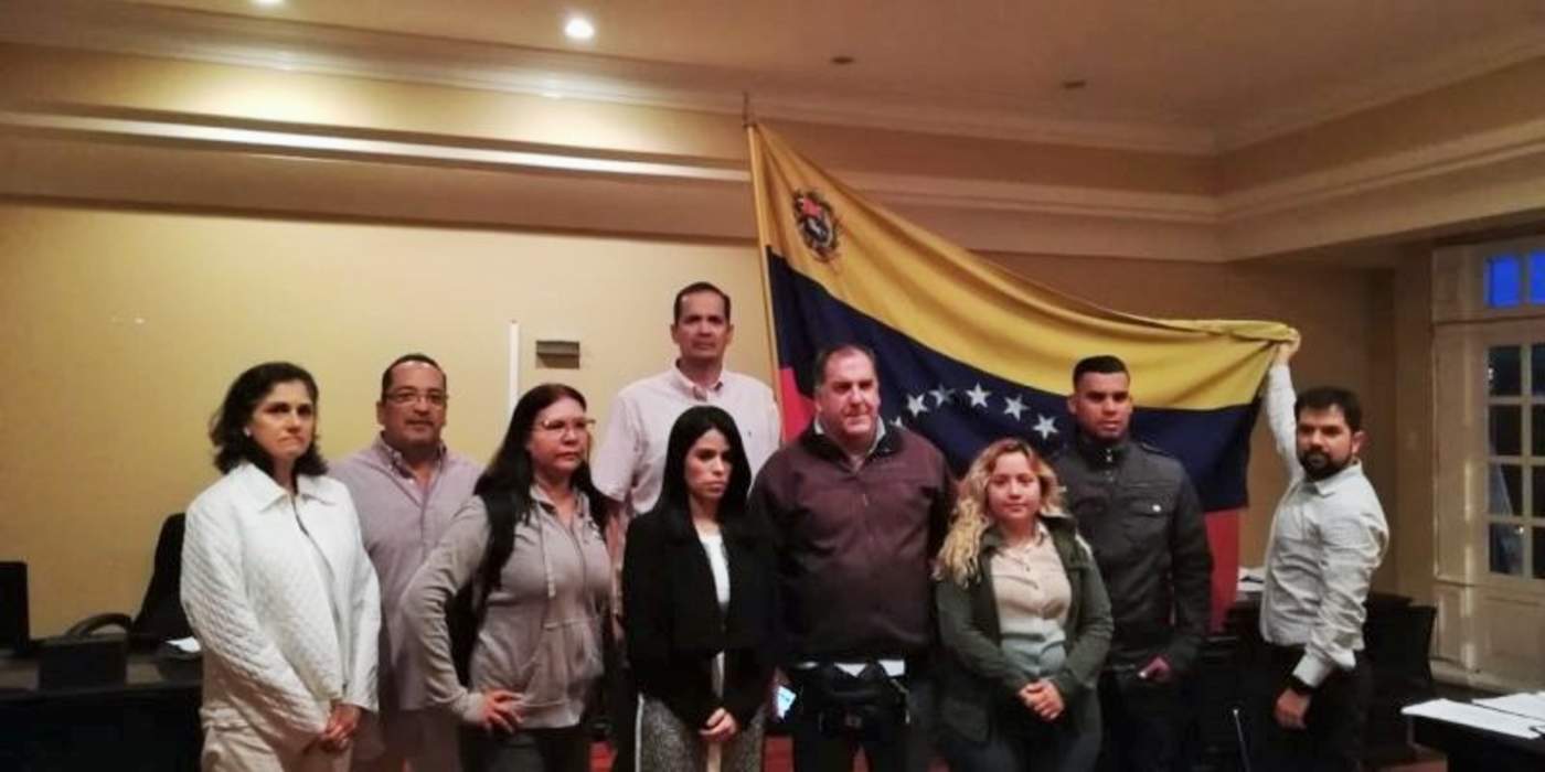 La embajadora designada por Guaidó en Costa Rica, María Faría, informó que el nuevo personal diplomático asumió el control de la embajada de Venezuela. (TWITTER)