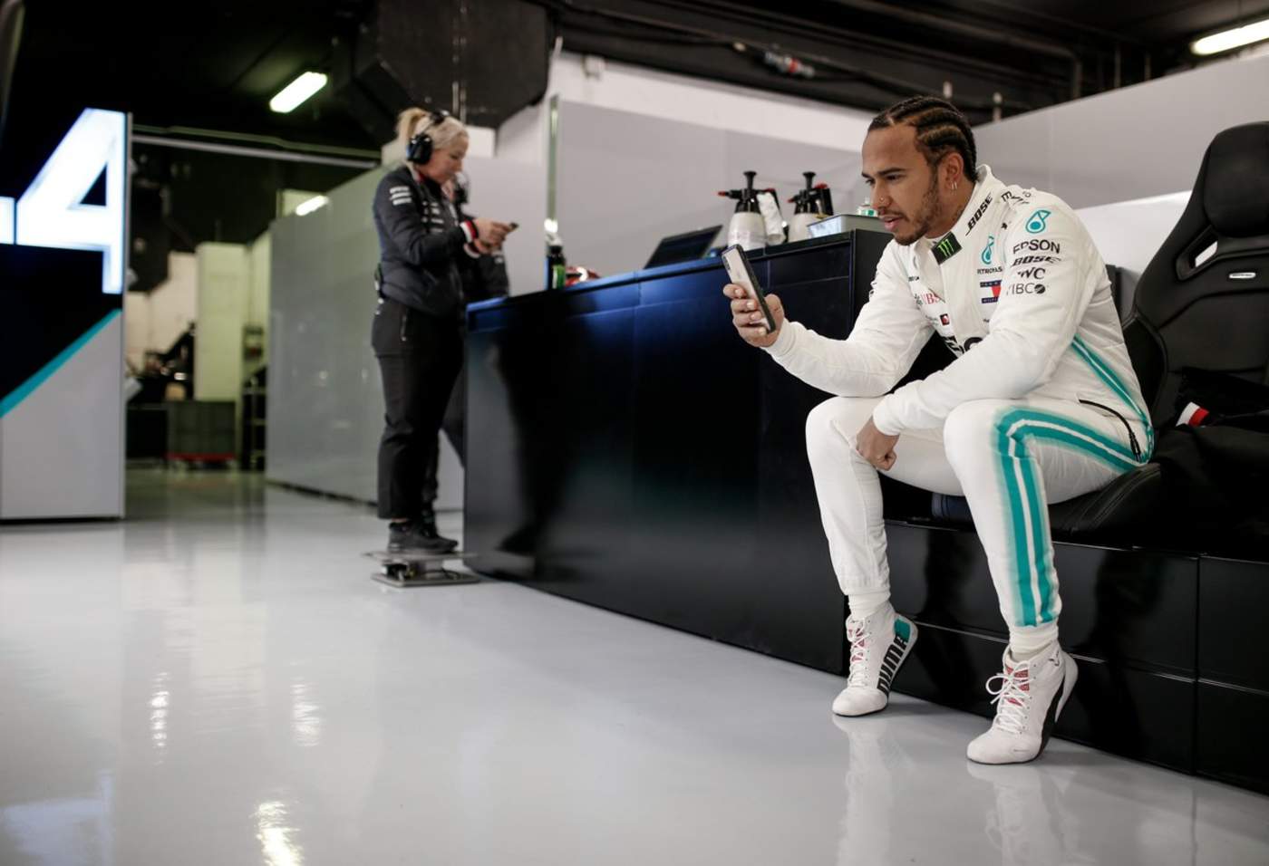 Tranquilidad en Hamilton pese a dominio de Ferrari en pruebas