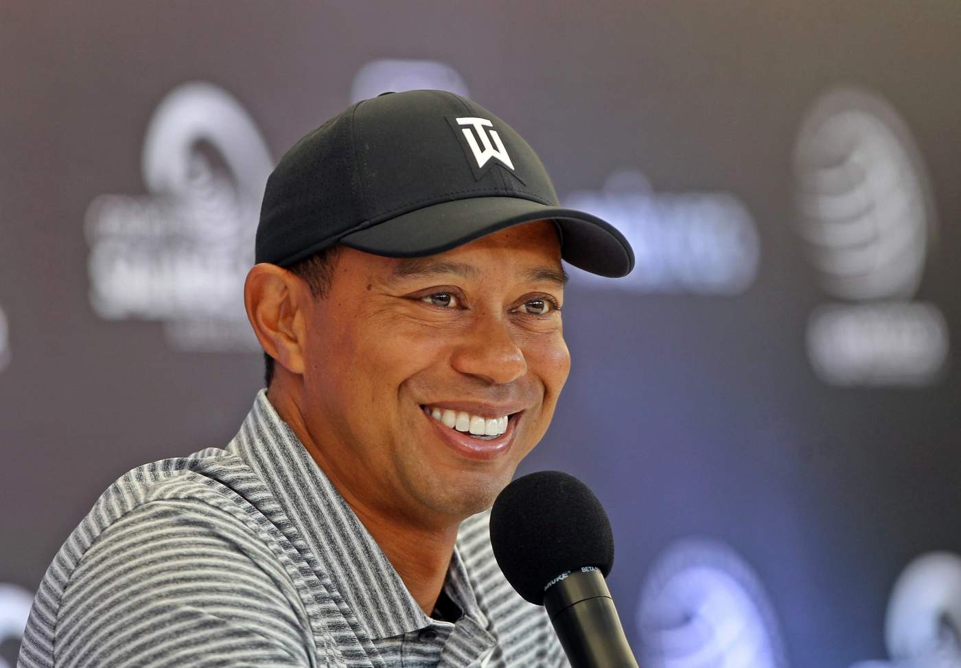 Tiger, quien llegó el lunes a la capital mexicana y el martes realizó su primera práctica, dijo estar dispuesto a cooperar para que el golf crezca en México.