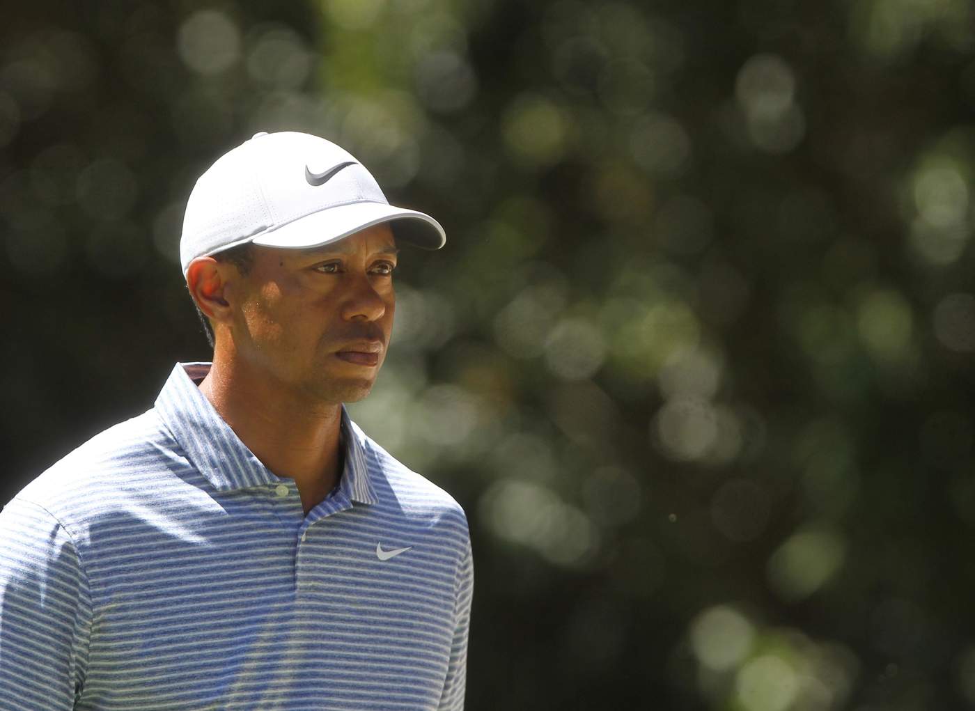 Tiger Woods acepta que le faltó consistencia en primera ronda