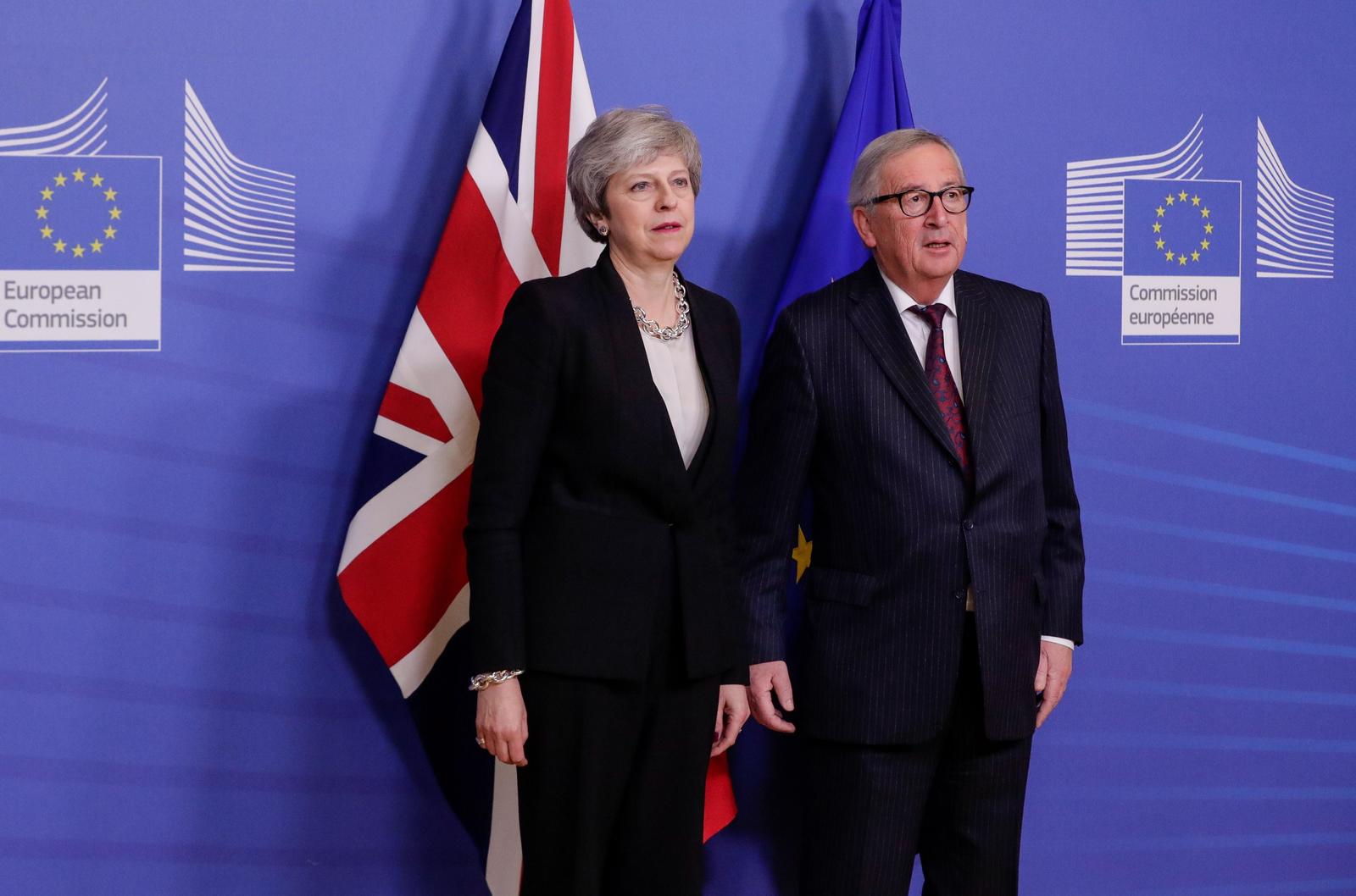 Proceso. La propuesta de acuerdo de divorcio entre el Reino Unido y la Unión Europea incluye una fase de transición de 21 meses. (EFE)