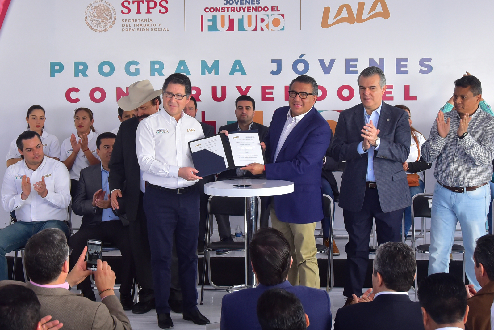 Al arranque del programa en Torreón, se contó con la presencia de empresarios y autoridades. (EL SIGLO DE TORREÓN)