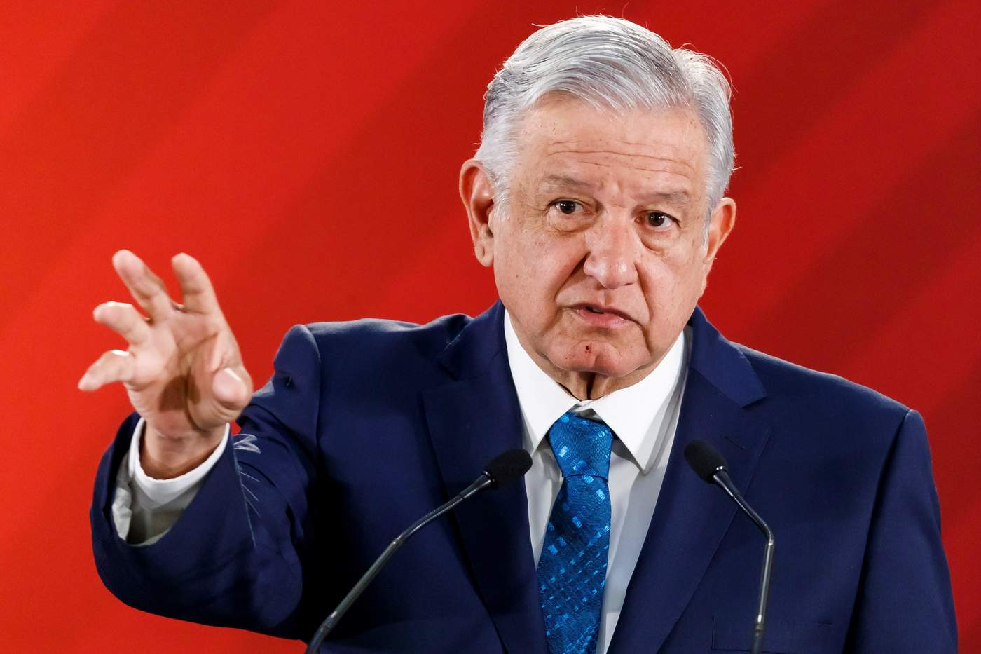 Harán frente contra López Obrador