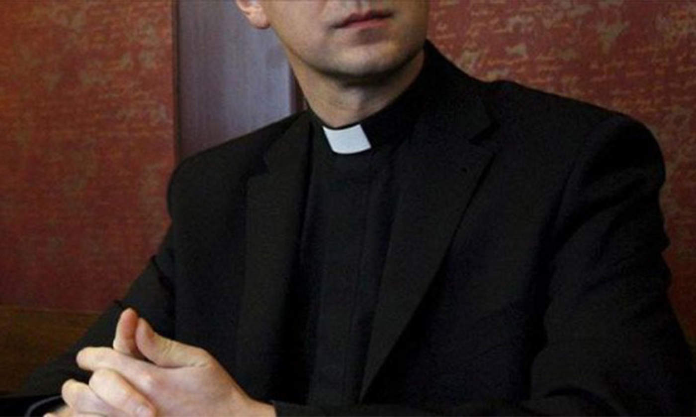 Vaticano expulsa a sacerdote costarricense por abusos sexuales