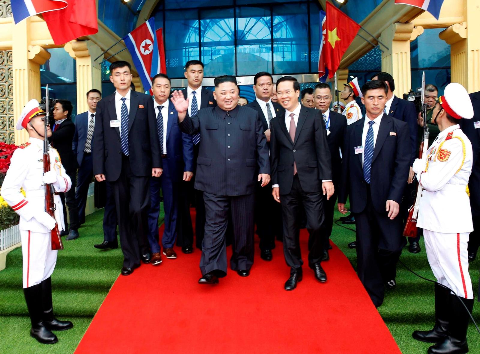 Arribo. Kim Jong-un recorrió unos 4,500 kilómetros para llegar a Vietnam a la cumbre con Trump. (EFE)