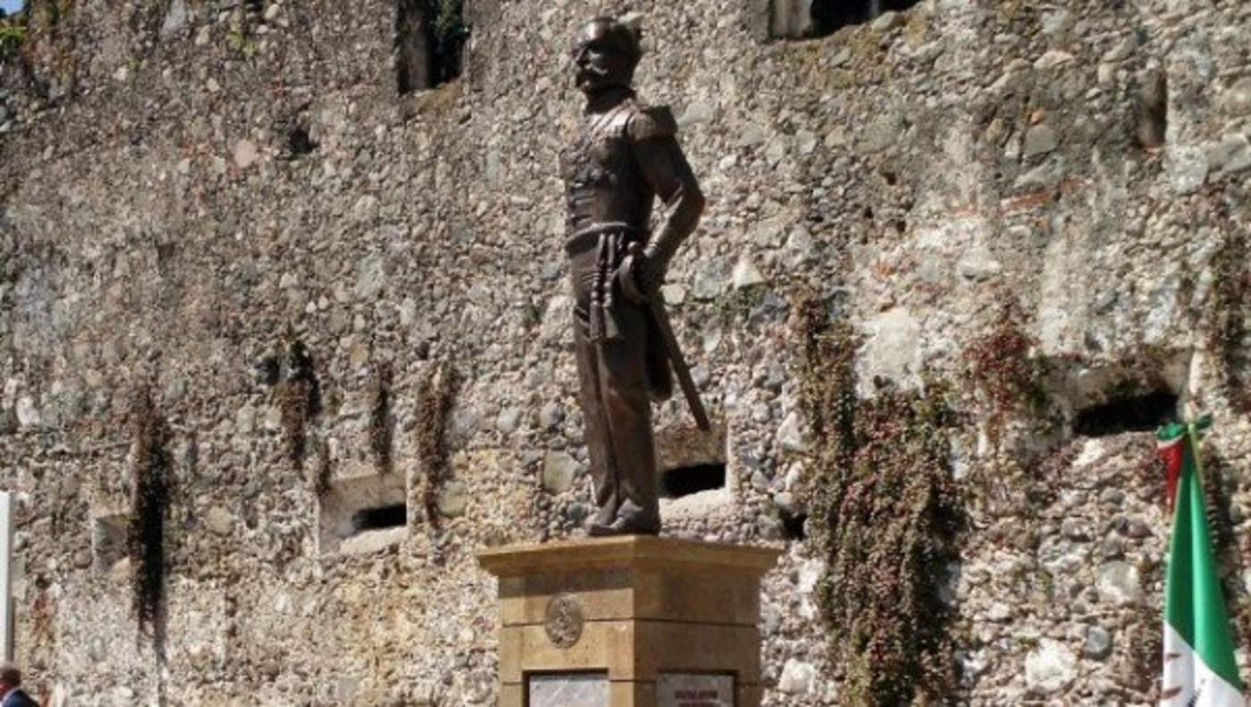 Retirarán estatua de Porfirio Díaz en Veracruz a petición de Morena