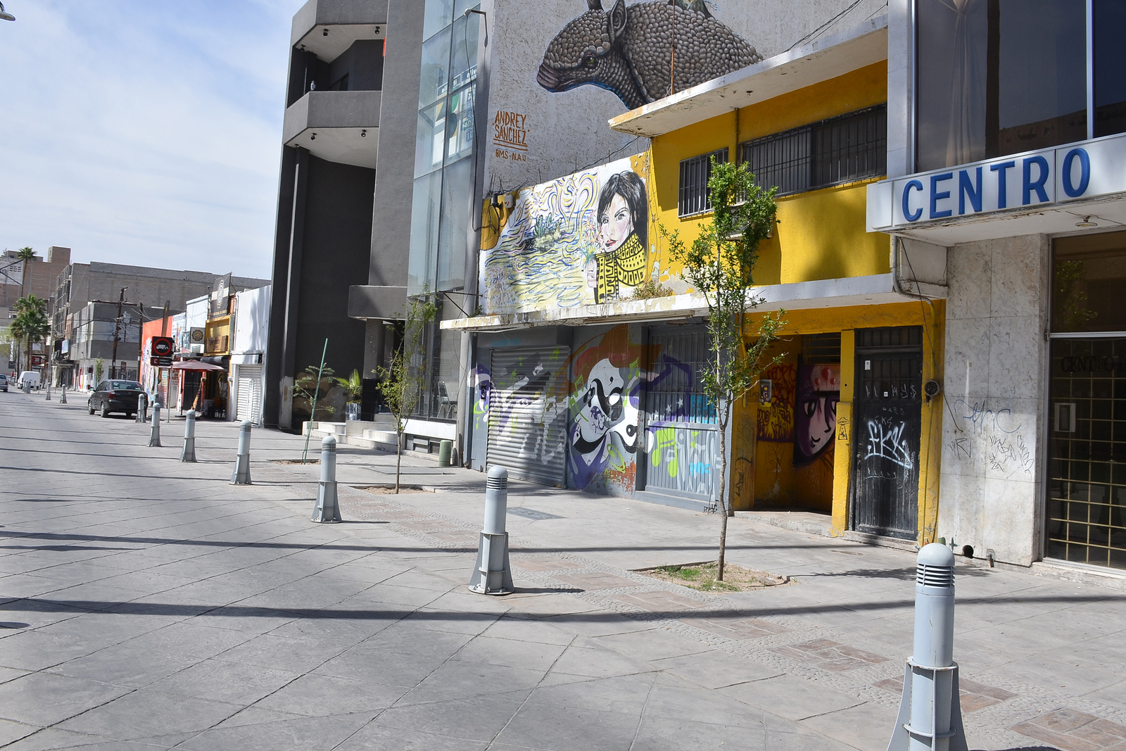 Las elevadas rentas de inmuebles en el Paseo Morelos hacen que cada vez haya más espacios desocupados. (FERNANDO COMPEÁN)