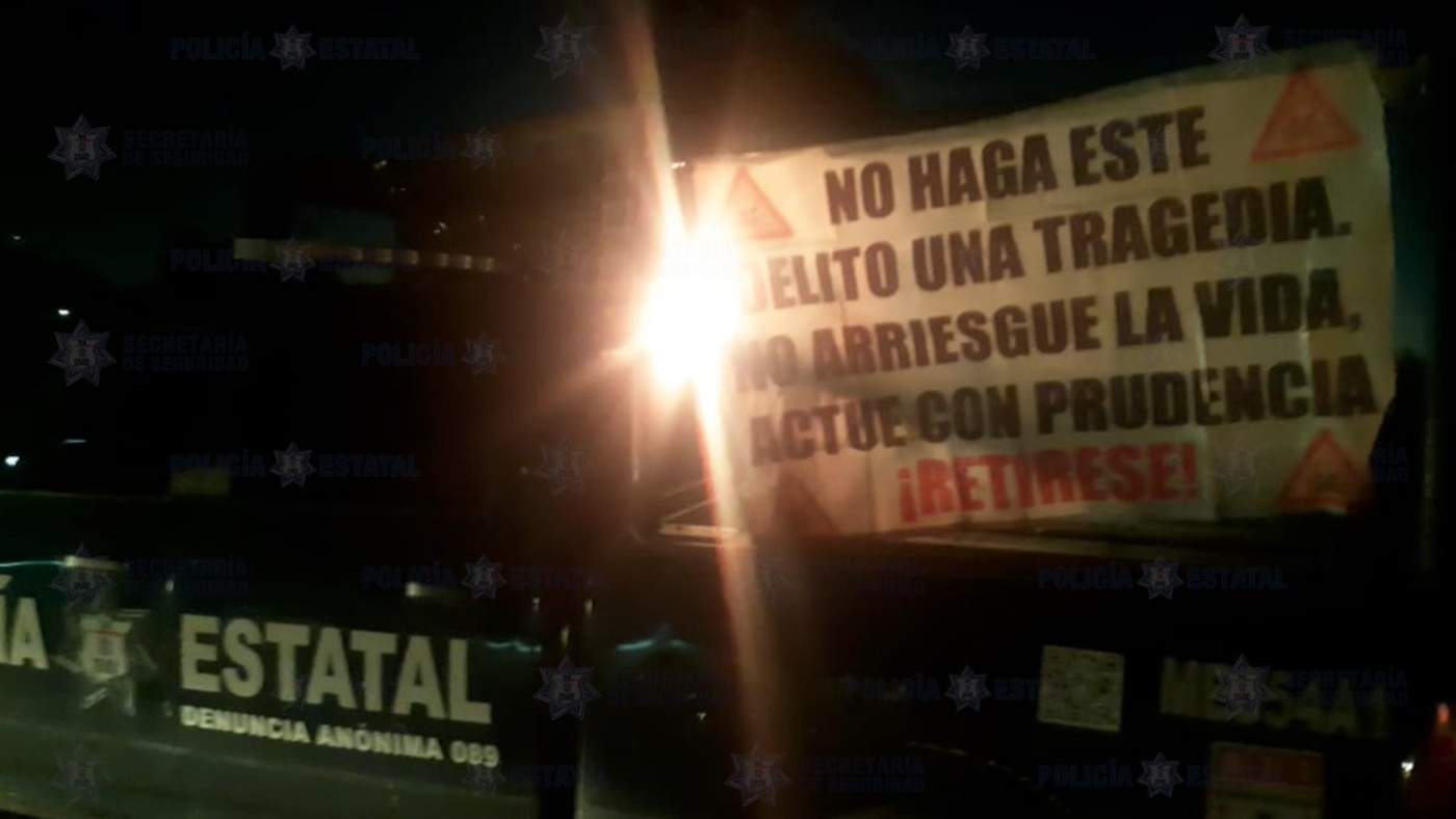 Una toma clandestina de combustible fue localizada en la localidad de Ejidos de Cuautlacingo, en el municipio de Otumba, Estado de México. (TWITTER)