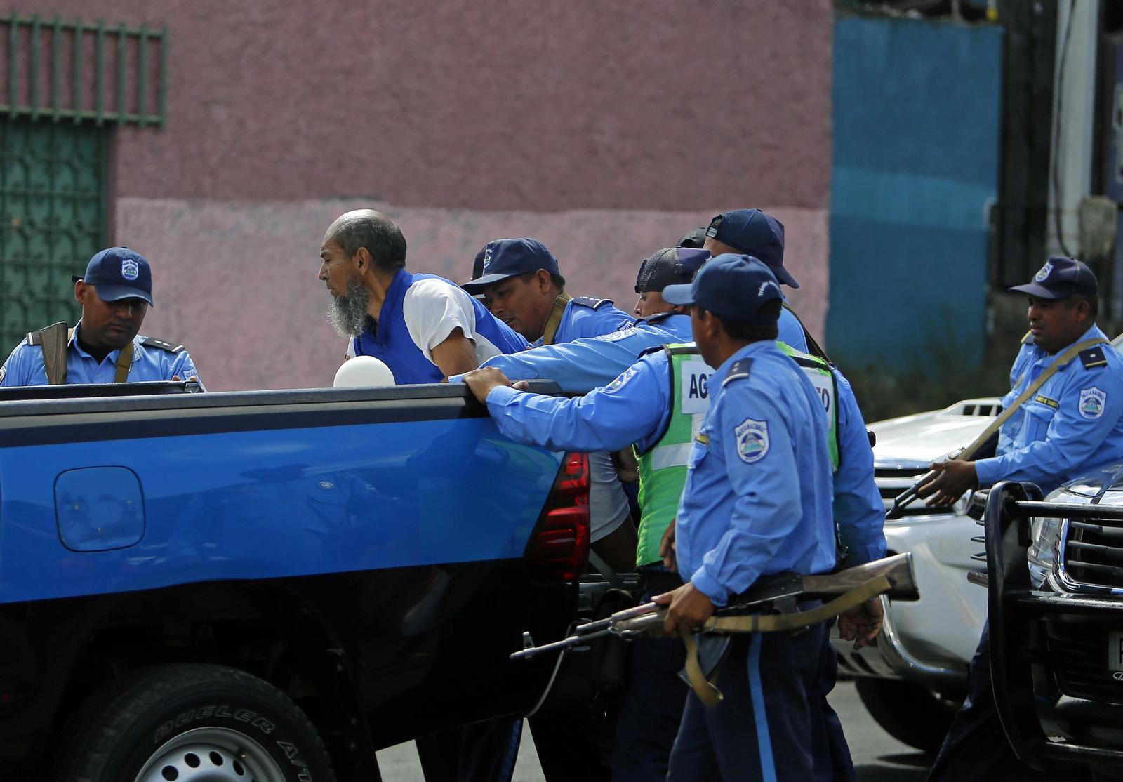 El veterano maratonista Alex Vanegas, famoso en Nicaragua por correr en rechazo a Ortega, fue detenido por la Policía Nacional.