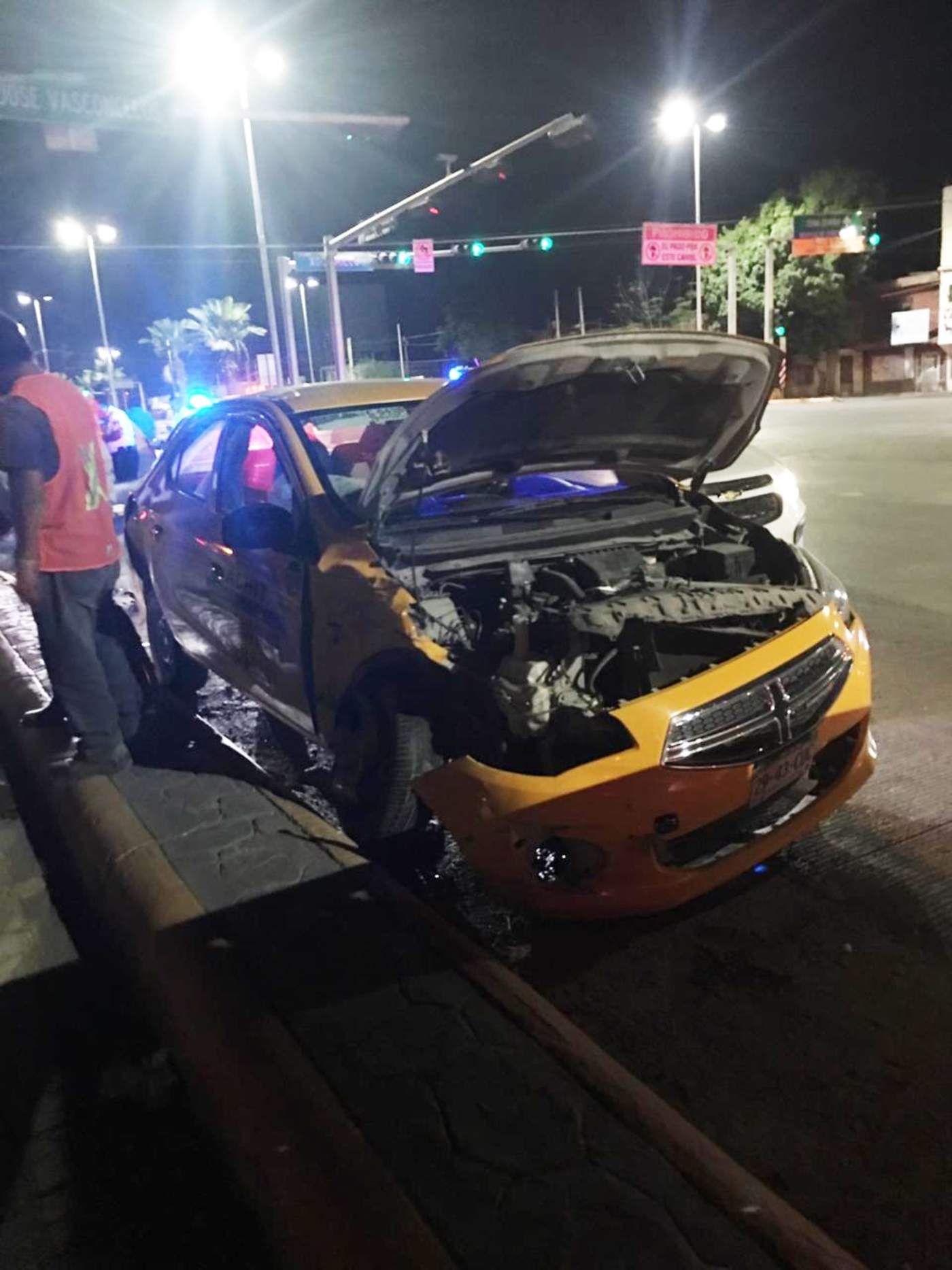 El accidente ocurrió sobre el bulevar Torreón-Matamoros. (EL SIGLO DE TORREÓN) 